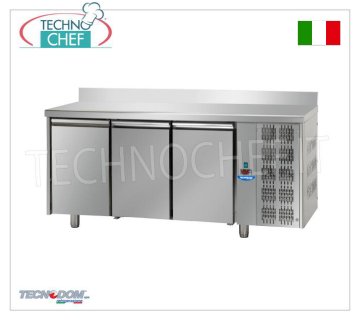 Tecnodom - Professional 3-door refrigerated/refrigerated table with upstand, Mod.TF03MIDGNAL REFRIGERATED TABLE 3 doors with splashback, TECNODOM brand, capacity 460 litres, operating temperature 0°/+10°C, ventilated refrigeration, Gastro-Norm 1/1, V.230/1, Kw.0,495, Weight 104 Kg , dim.mm.1870x700x950h